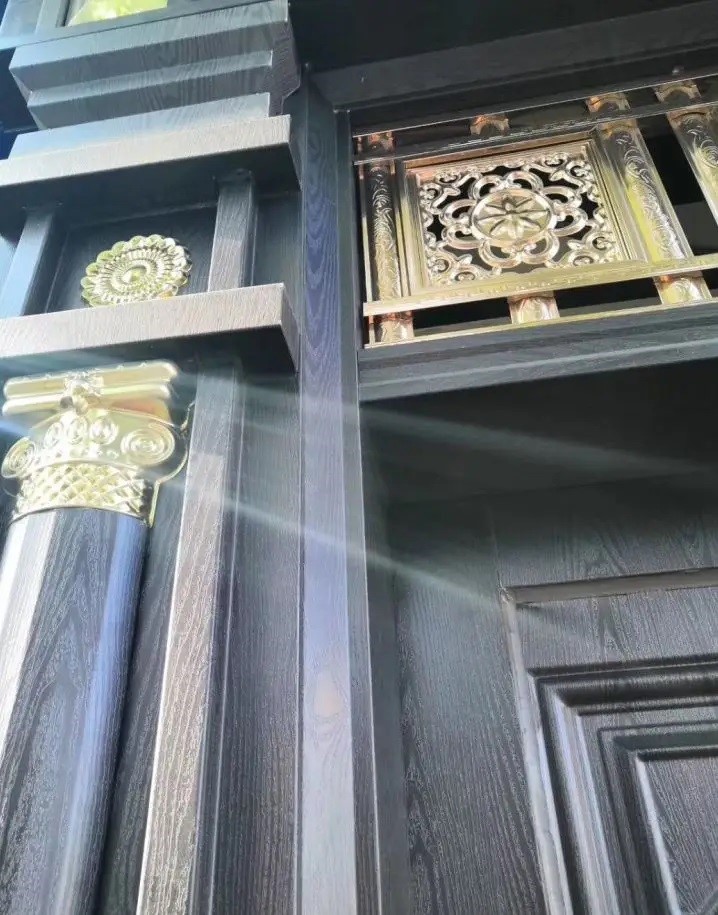 皇家檀木02.jpg